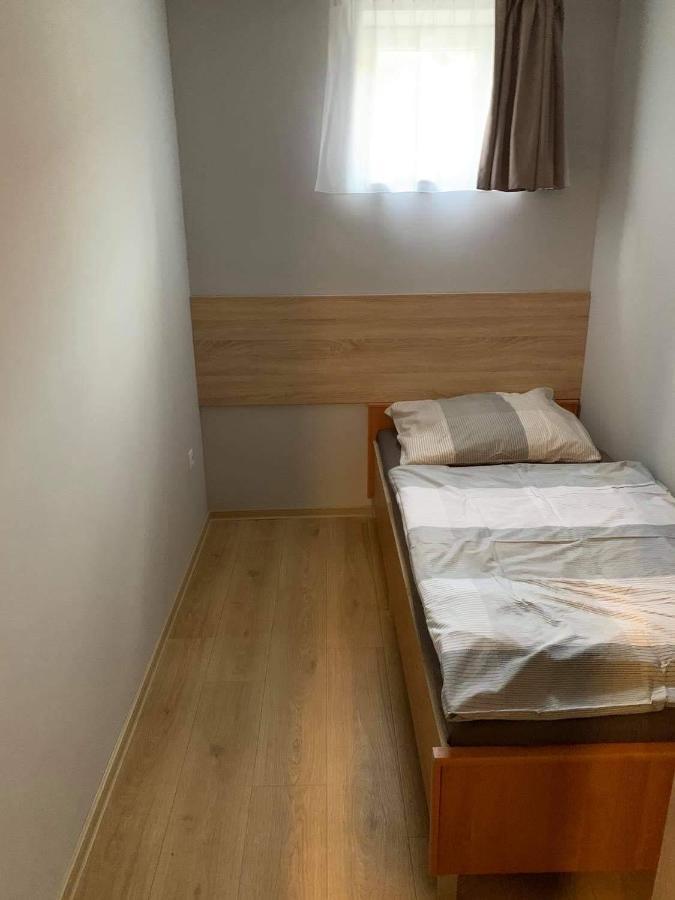 Beregi Apartman Tiszaujvaros Exterior photo
